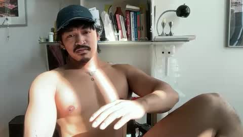 Snapshot of jonutty chatting on 04/23/26, 08:22 jonutty online show from 04/23/26, 08:22