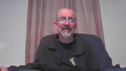 Snapshot of jony_five chatting on 01/06/25, 03:42 Jon online show from 01/06/25, 03:42