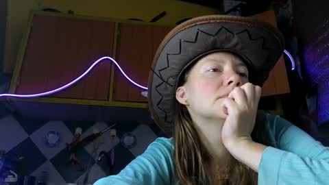 Jony Marta GMT 2000-0100 every day online show from 11/28/25, 04:04