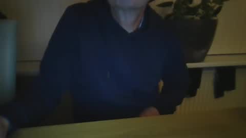 Snapshot of jop55 chatting on 02/17/25, 06:15 Jop55 online show from 02/17/25, 06:15