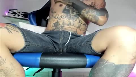 Snapshot of jordan33blake chatting on 11/30/25, 03:49 jordan33blake online show from 11/30/25, 03:49