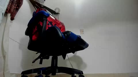 Snapshot of jordan33blake chatting on 05/22/26, 12:00 jordan33blake online show from 05/22/26, 12:00