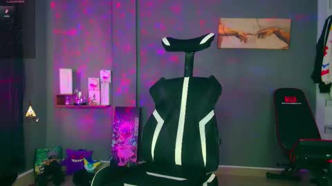 Snapshot of jordanrossie chatting on 03/13/26, 12:12 JordanRossie online show from 03/13/26, 12:12