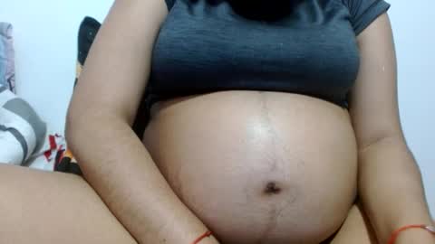 Snapshot of jose_ruiz1 chatting on 02/09/25, 01:33 jose y carolina online show from 02/09/25, 01:33