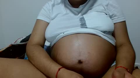 Snapshot of jose_ruiz1 chatting on 02/24/25, 01:46 jose y carolina online show from 02/24/25, 01:46