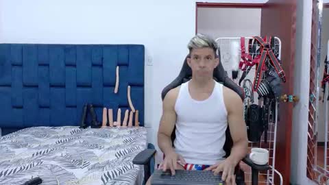 jose_rumbero91 online show from 12/15/25, 12:20