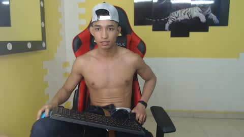 jose_sexycumm online show from 12/22/24, 11:20