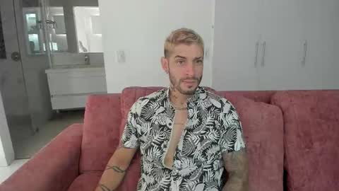 Snapshot of jose_wc chatting on 01/11/26, 06:02 jose_wc online show from 01/11/26, 06:02