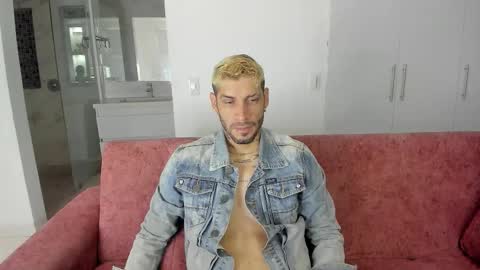 Snapshot of jose_wc chatting on 01/17/26, 08:45 jose_wc online show from 01/17/26, 08:45