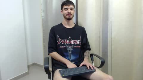 Snapshot of joseh0se chatting on 02/25/26, 01:48 alejandro online show from 02/25/26, 01:48