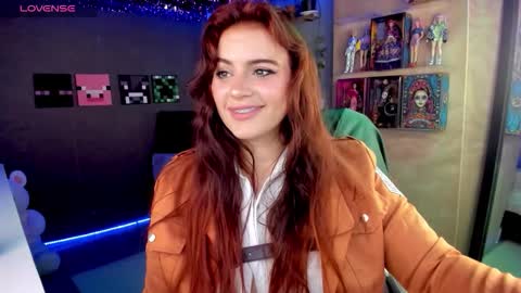 Snapshot of joselynsweet chatting on 10/30/25, 08:09 Sofia Garcia online show from 10/30/25, 08:09