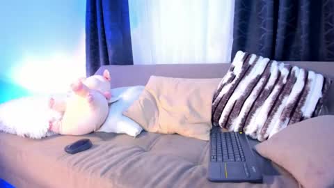 Josep online show from 02/13/25, 01:40