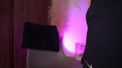 Josep online show from 12/18/25, 11:00