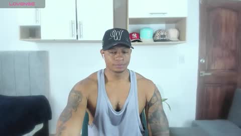 Snapshot of josep_ston2 chatting on 09/18/25, 05:37 ---Josep--- online show from 09/18/25, 05:37