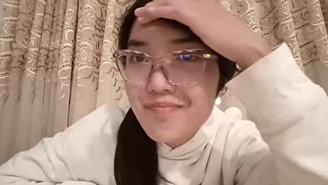 Snapshot of josephinepantle chatting on 04/15/26, 07:21 Kama online show from 04/15/26, 07:21