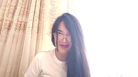 Snapshot of josephinepantle chatting on 04/23/26, 11:31 Kama online show from 04/23/26, 11:31