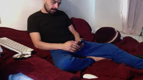 Snapshot of josephs1990 chatting on 01/12/25, 08:25 josephs1990 online show from 01/12/25, 08:25