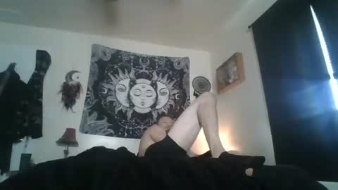 Snapshot of josephung1 chatting on 10/29/25, 03:47 sissy josphine online show from 10/29/25, 03:47