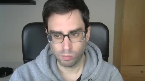 Snapshot of josevd chatting on 12/20/24, 10:27 Jose online show from 12/20/24, 10:27