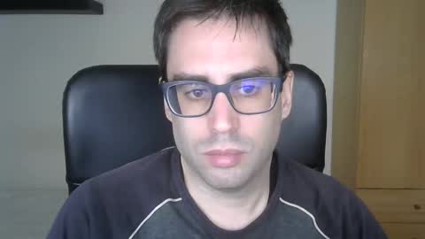 Snapshot of josevd chatting on 11/18/25, 11:14 Jose online show from 11/18/25, 11:14