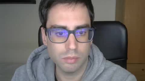 Snapshot of josevd chatting on 11/25/25, 03:12 Jose online show from 11/25/25, 03:12