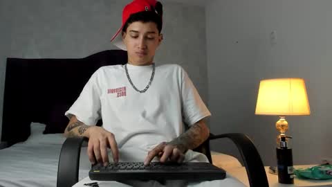 Snapshot of joshbeech chatting on 03/10/26, 05:29 JoshBeech online show from 03/10/26, 05:29