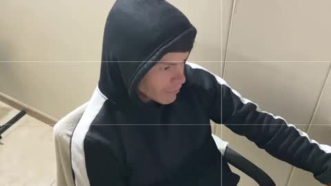 Snapshot of josheli chatting on 03/18/26, 06:16 Nicolas online show from 03/18/26, 06:16