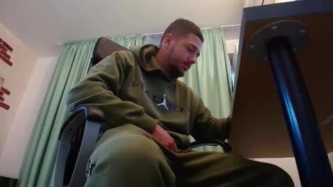 JoshKnight online show from 09/17/25, 04:58