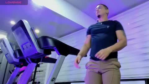 joshmiller___ online show from 05/11/26, 07:11