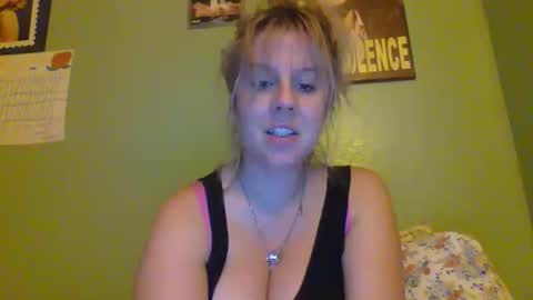 Snapshot of josiecaruso chatting on 11/09/25, 02:54 Lana Caruso online show from 11/09/25, 02:54