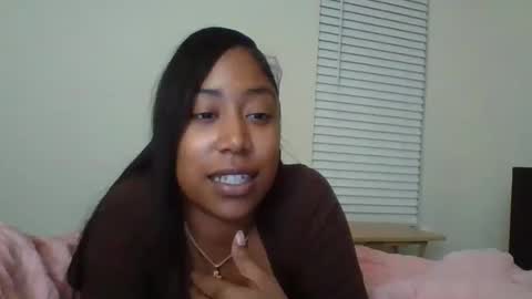 Snapshot of jottijade chatting on 10/05/25, 02:32 jottijade online show from 10/05/25, 02:32