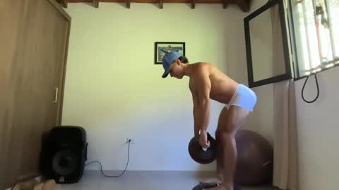 Im Jouliano online show from 05/12/26, 03:31