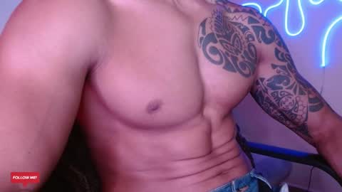 Snapshot of joy_lopezfit chatting on 02/02/25, 04:32 JOYLOPEZFIT online show from 02/02/25, 04:32