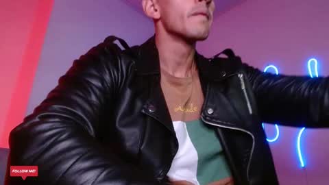 Snapshot of joy_lopezfit chatting on 02/08/25, 11:12 JOYLOPEZFIT online show from 02/08/25, 11:12