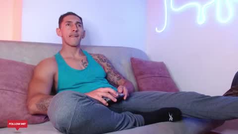 Snapshot of joy_lopezfit chatting on 02/17/25, 02:48 JOYLOPEZFIT online show from 02/17/25, 02:48