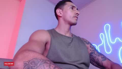 Snapshot of joy_lopezfit chatting on 02/18/25, 02:38 JOYLOPEZFIT online show from 02/18/25, 02:38