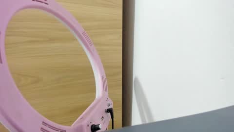 Snapshot of joyce_park_ chatting on 03/03/25, 02:04 Tell me Kathe online show from 03/03/25, 02:04