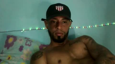 jpineda97 online show from 02/03/26, 04:21
