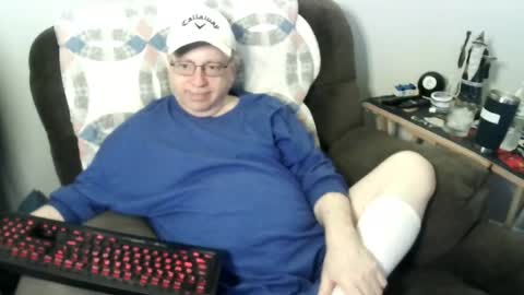 Snapshot of jpmel99 chatting on 04/26/26, 12:41 jpmel99 online show from 04/26/26, 12:41
