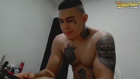 Snapshot of jq401055 chatting on 02/01/26, 04:05 Jaxxx67 online show from 02/01/26, 04:05