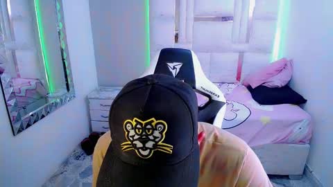 Snapshot of jr_nino_ chatting on 03/04/25, 07:32 N I N O online show from 03/04/25, 07:32