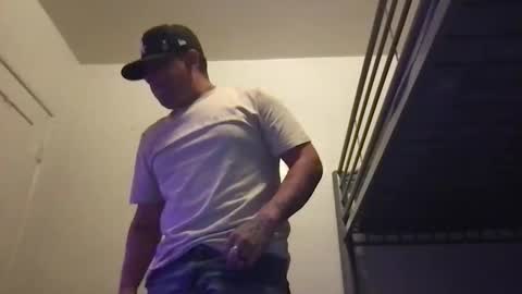 Snapshot of jrlovespssy chatting on 11/28/25, 03:31 jrlovespssy online show from 11/28/25, 03:31