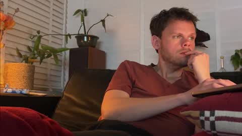 Snapshot of jrnb87 chatting on 03/08/26, 09:29 JoyBoy online show from 03/08/26, 09:29