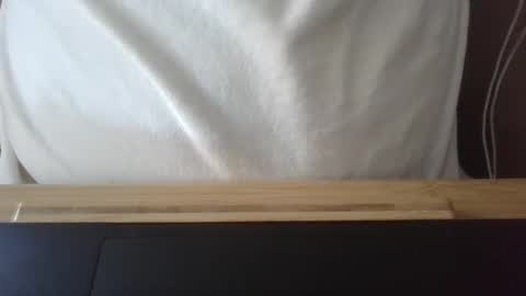 Snapshot of jthompson813 chatting on 01/01/25, 03:24 jthompson813 online show from 01/01/25, 03:24