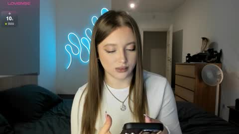 Julia and Julia online show from 11/06/25, 02:07