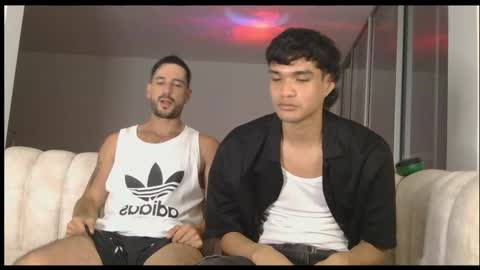 juan_axel_ online show from 02/02/26, 05:06