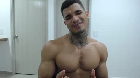 Snapshot of juan_gomez_1 chatting on 12/24/24, 10:49 juan_gomez_1 online show from 12/24/24, 10:49