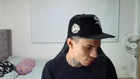 Snapshot of juan_gomez_1 chatting on 01/15/26, 09:25 juan_gomez_1 online show from 01/15/26, 09:25