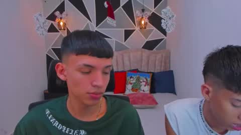 JuanSteven online show from 12/17/25, 05:02