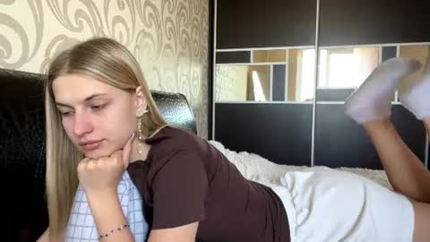 Lola online show from 06/21/26, 06:05